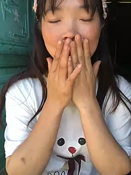 Snapshot of cuty_lusy chatting on 05/14/26, 01:34 cuty lusy online show from 05/14/26, 01:34