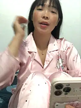 Snapshot of cuty_lusy chatting on 06/14/26, 02:30 cuty lusy online show from 06/14/26, 02:30