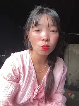 Snapshot of cuty_lusy chatting on 06/22/26, 02:35 cuty lusy online show from 06/22/26, 02:35