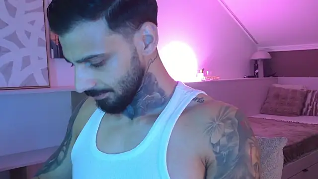 Snapshot of TristanGrey chatting on 03/28/26, 08:03 TristanGrey online show from 03/28/26, 08:03