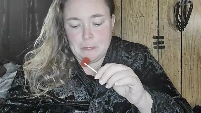 ladylynn13 online show from 03/02/26, 11:00