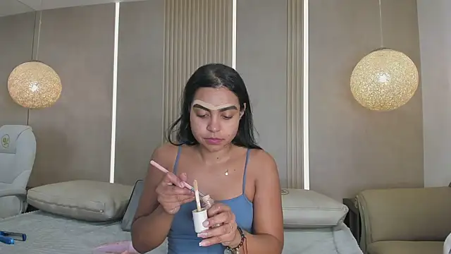 eva lain online show from 06/13/26, 12:25