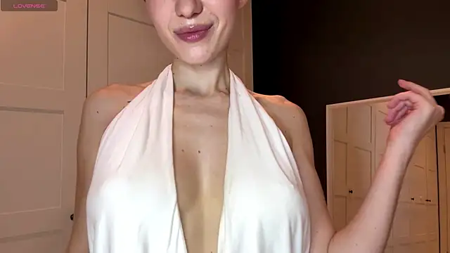 Alicecutepie online show from 06/13/26, 06:55