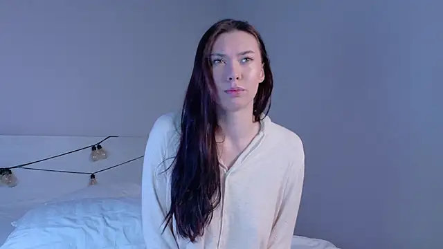 gwenonl1ne online show from 04/24/26, 01:13