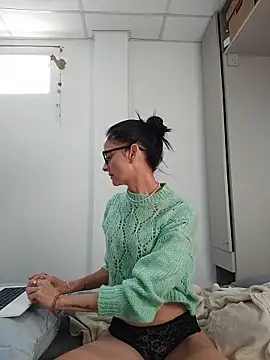 SophiaRemington online show from 05/12/26, 12:35