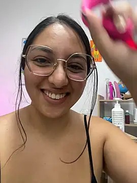 Snapshot of Victoria_Lusty chatting on 04/14/26, 11:22 Victoria Lusty online show from 04/14/26, 11:22