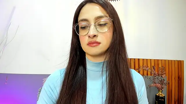 AndraCyruss online show from 04/29/26, 11:11