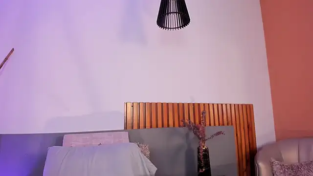 AndraCyruss online show from 06/11/26, 02:53