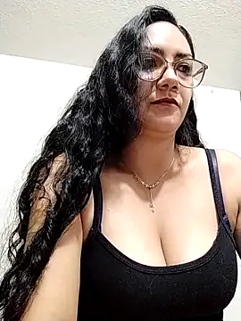 Snapshot of Salma-sweet chatting on 04/07/26, 03:29 Salma-sweet online show from 04/07/26, 03:29