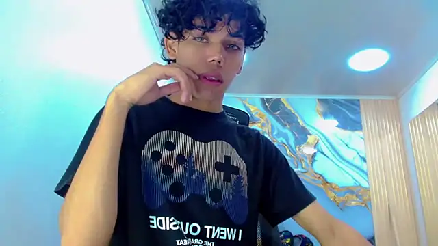 DaviidBuckx  online show from 02/19/26, 02:18