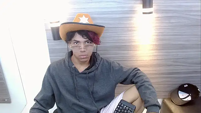 DaviidBuckx  online show from 04/28/26, 02:10