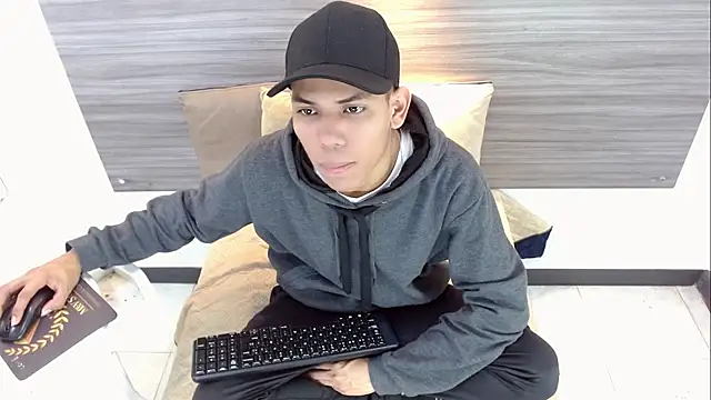 DaviidBuckx  online show from 04/29/26, 02:15