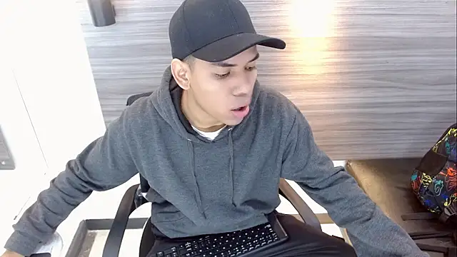 DaviidBuckx  online show from 04/30/26, 02:18