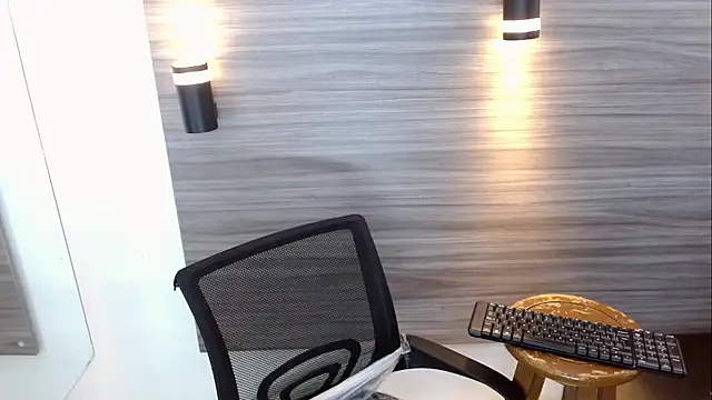 DaviidBuckx  online show from 05/01/26, 02:38