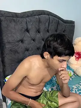 Snapshot of two_cam_latin chatting on 03/14/26, 03:45 two cam latin online show from 03/14/26, 03:45