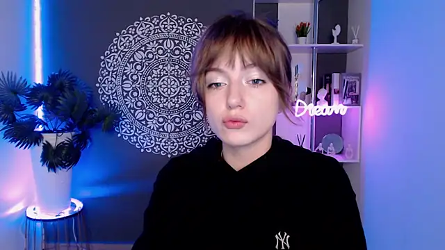 Snapshot of EchoScribe chatting on 02/09/26, 01:31 EchoScribe online show from 02/09/26, 01:31