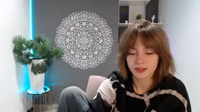 Snapshot of EchoScribe chatting on 02/13/26, 01:01 EchoScribe online show from 02/13/26, 01:01