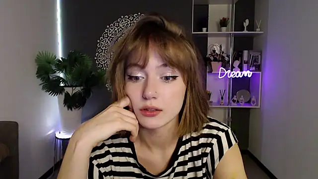 Snapshot of EchoScribe chatting on 02/18/26, 03:13 EchoScribe online show from 02/18/26, 03:13