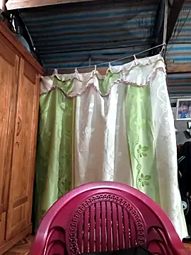 Snapshot of Minak-xika chatting on 03/09/26, 12:47 Minak-xika online show from 03/09/26, 12:47