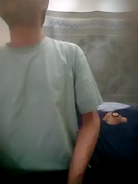 Snapshot of hotmanjugueton chatting on 03/05/26, 04:08 hotmanjugueton online show from 03/05/26, 04:08