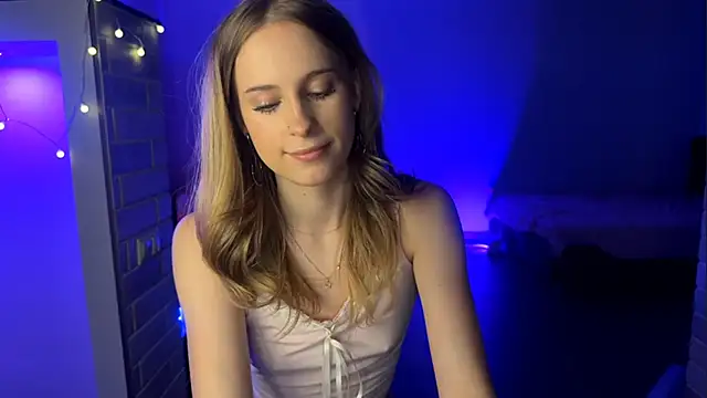 amily sunray online show from 06/16/26, 07:05
