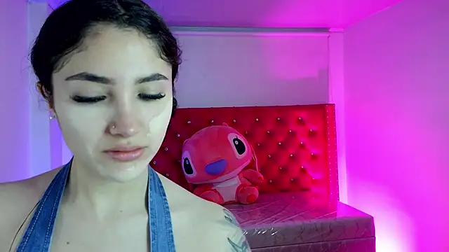 Snapshot of babyy_nicols_m chatting on 05/12/26, 10:56 babyy nicols m online show from 05/12/26, 10:56