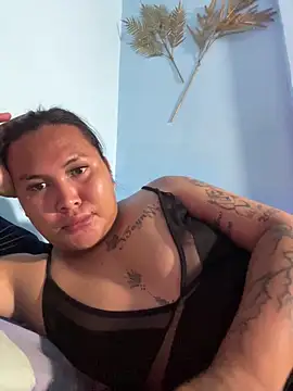 hollynicole online show from 05/13/26, 04:26