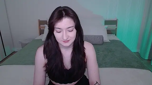 Snapshot of RosieGloom chatting on 03/24/26, 06:13 RosieGloom online show from 03/24/26, 06:13