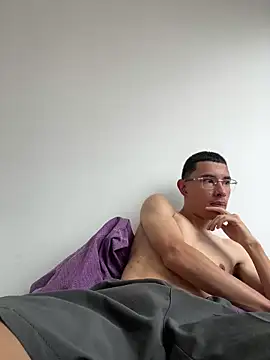 Snapshot of -ShaiN chatting on 02/23/26, 02:36 -ShaiN online show from 02/23/26, 02:36