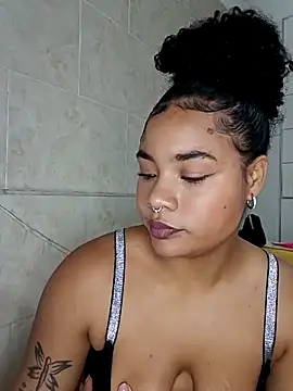 BrianaSweetxxx online show from 04/24/26, 04:15