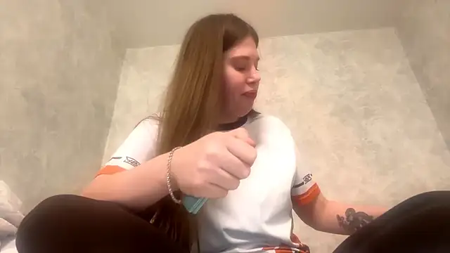 Lunexia Kysstoria online show from 02/10/26, 01:48