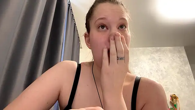 Lunexia Kysstoria online show from 02/23/26, 04:21