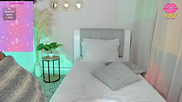 antonela-bella online show from 06/15/26, 02:30