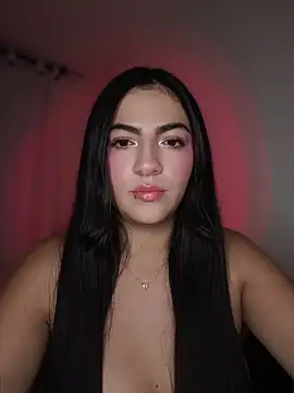 Snapshot of Alessia_fiore333 chatting on 05/07/26, 01:33 Alessia fiore333 online show from 05/07/26, 01:33