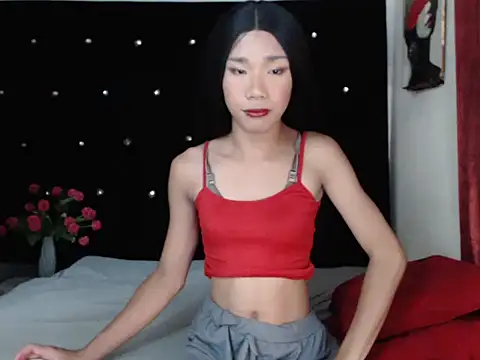 Snapshot of Queenoflustx chatting on 04/12/26, 12:54 Queenoflustx online show from 04/12/26, 12:54