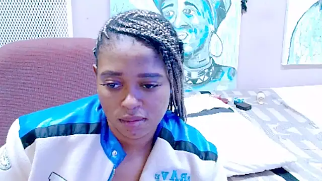 TyraHotxxx online show from 04/25/26, 05:21