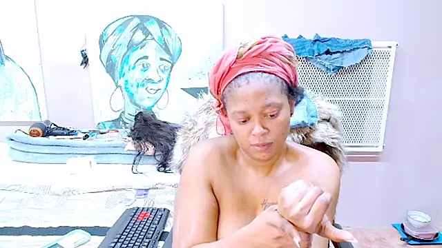 TyraHotxxx online show from 04/28/26, 04:39