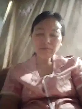 Snapshot of Kiss_love2 chatting on 06/11/26, 12:32 Kiss love2 online show from 06/11/26, 12:32