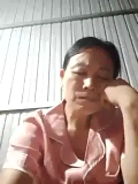 Snapshot of Kiss_love2 chatting on 06/13/26, 07:39 Kiss love2 online show from 06/13/26, 07:39