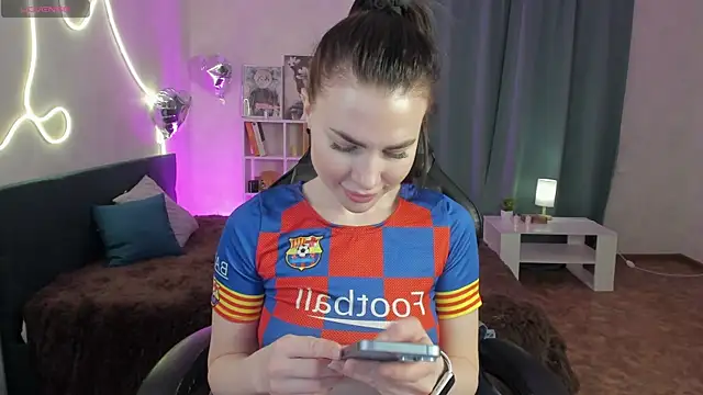 little  isabel online show from 05/07/26, 07:58