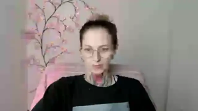 Esmi Winter online show from 05/12/26, 05:54