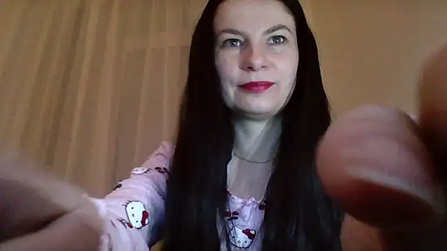 Snapshot of Clover_Shine chatting on 02/17/26, 06:47 Clover Shine online show from 02/17/26, 06:47