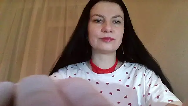 Snapshot of Clover_Shine chatting on 02/18/26, 08:16 Clover Shine online show from 02/18/26, 08:16