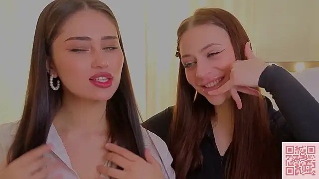 Snapshot of Sofia_Plump chatting on 03/15/26, 09:04 Sofia Plump online show from 03/15/26, 09:04