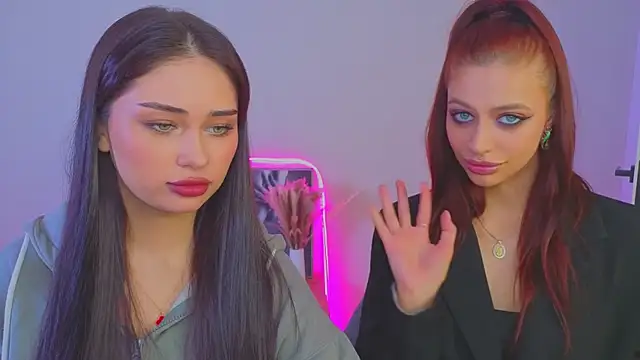Sofia Plump online show from 05/27/26, 11:07