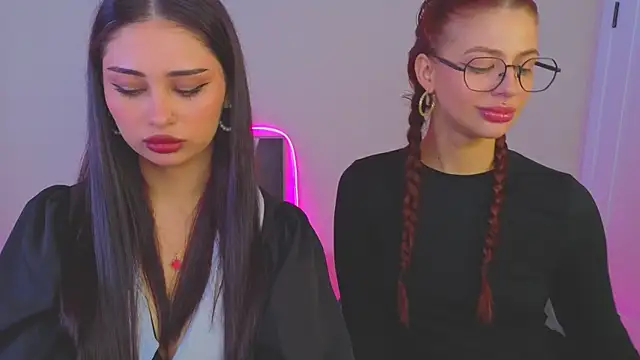 Sofia Plump online show from 05/28/26, 12:02