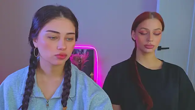 Sofia Plump online show from 06/16/26, 11:02
