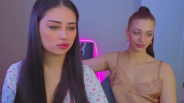 Sofia Plump online show from 06/24/26, 10:58