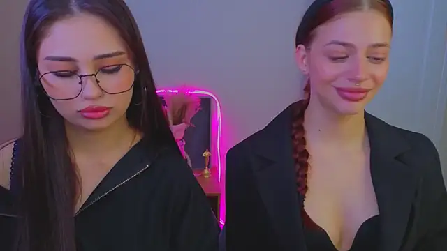 Sofia Plump online show from 06/30/26, 10:38