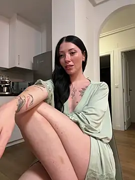 Karmenlovex online show from 04/30/26, 08:57
